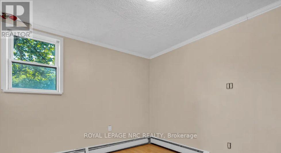 242 West Side Road, Port Colborne, Ontario  L3K 5K9 - Photo 7 - X12481229