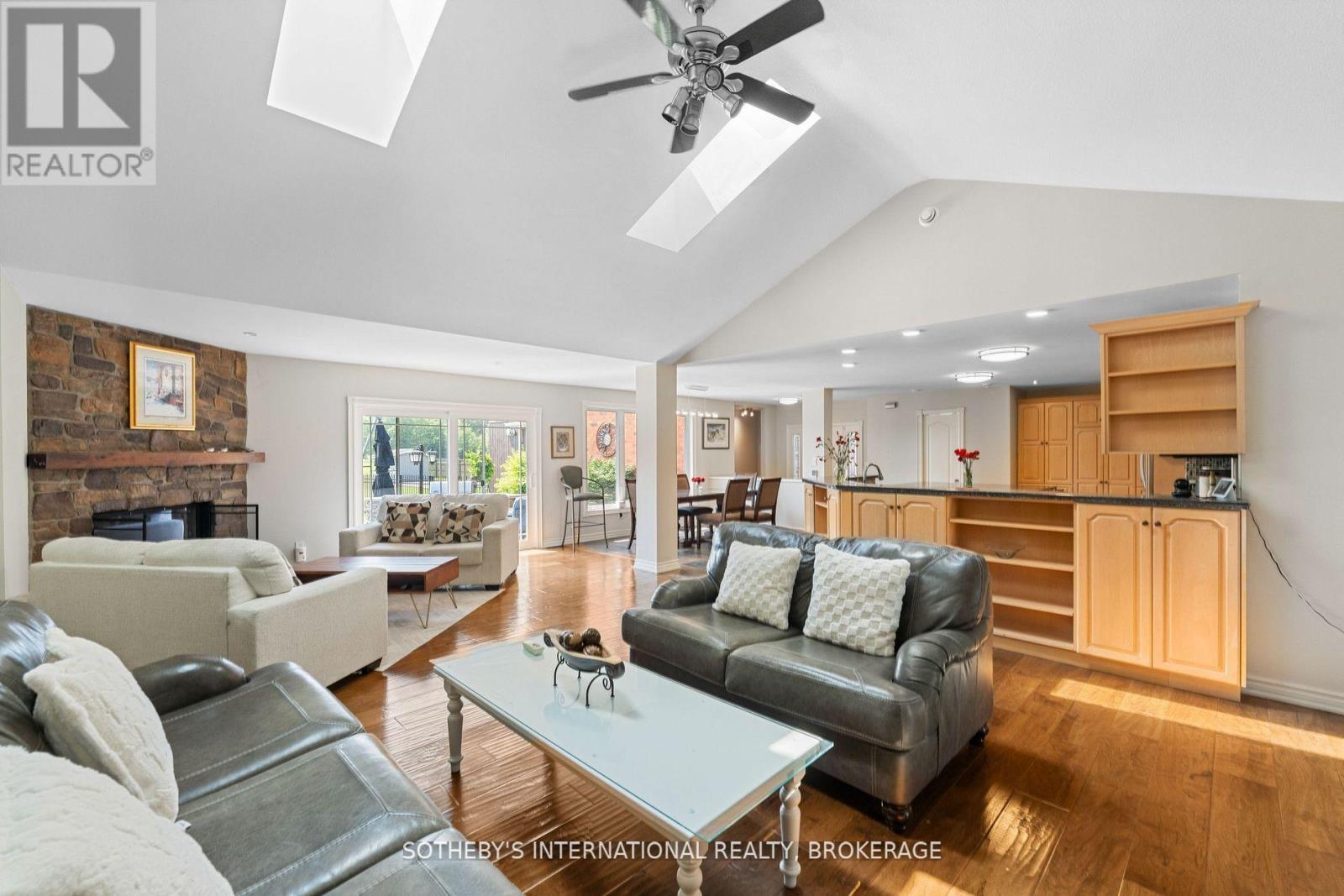 551 Darby Road, Welland, Ontario  L0S 1K0 - Photo 12 - X12481524