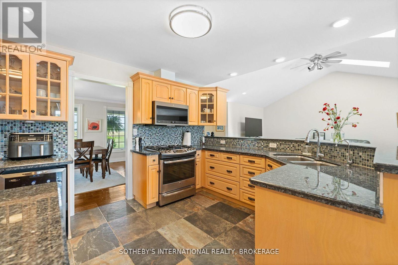 551 Darby Road, Welland, Ontario  L0S 1K0 - Photo 17 - X12481524