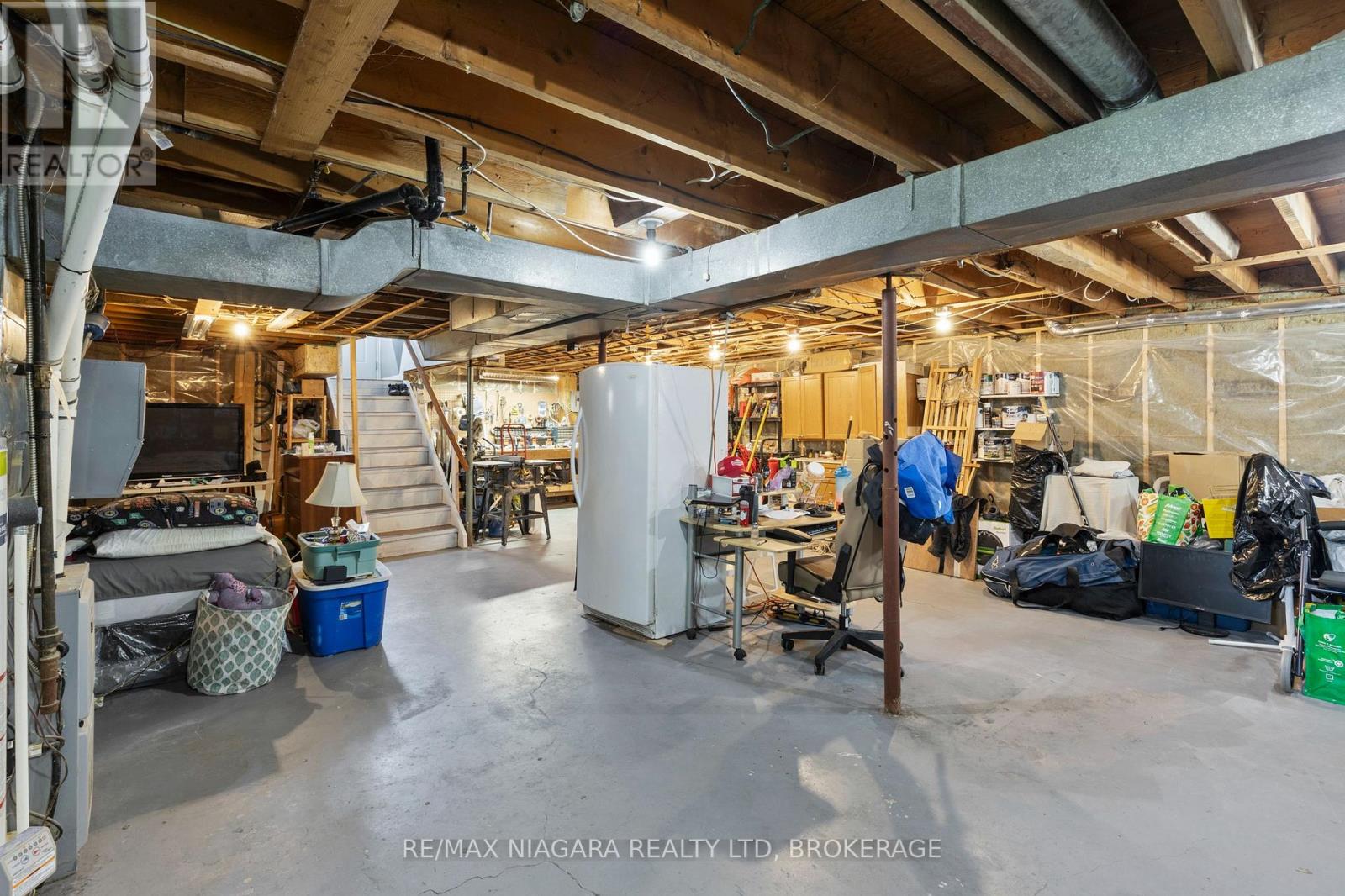 236 Cutress Avenue, Welland, Ontario  L3C 2S8 - Photo 21 - X12483547