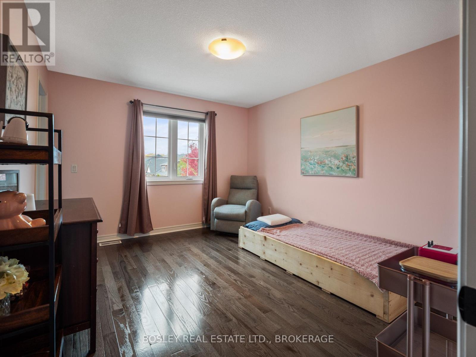 35 Mcfarland Street, Thorold, Ontario  L2V 0E5 - Photo 22 - X12483700