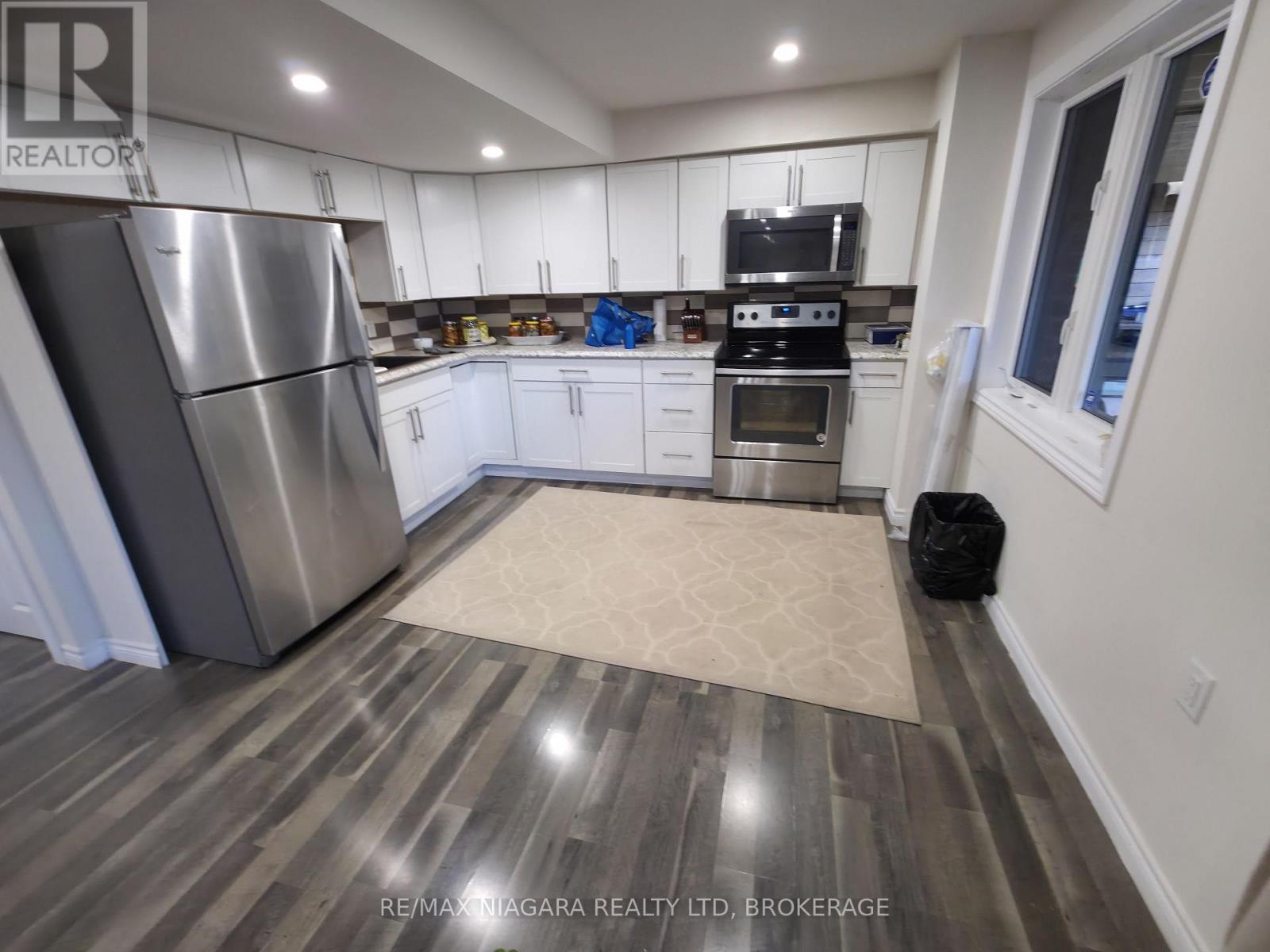 Lower - 7879 Buckeye Crescent, Niagara Falls, Ontario  L2H 0P1 - Photo 6 - X12484273