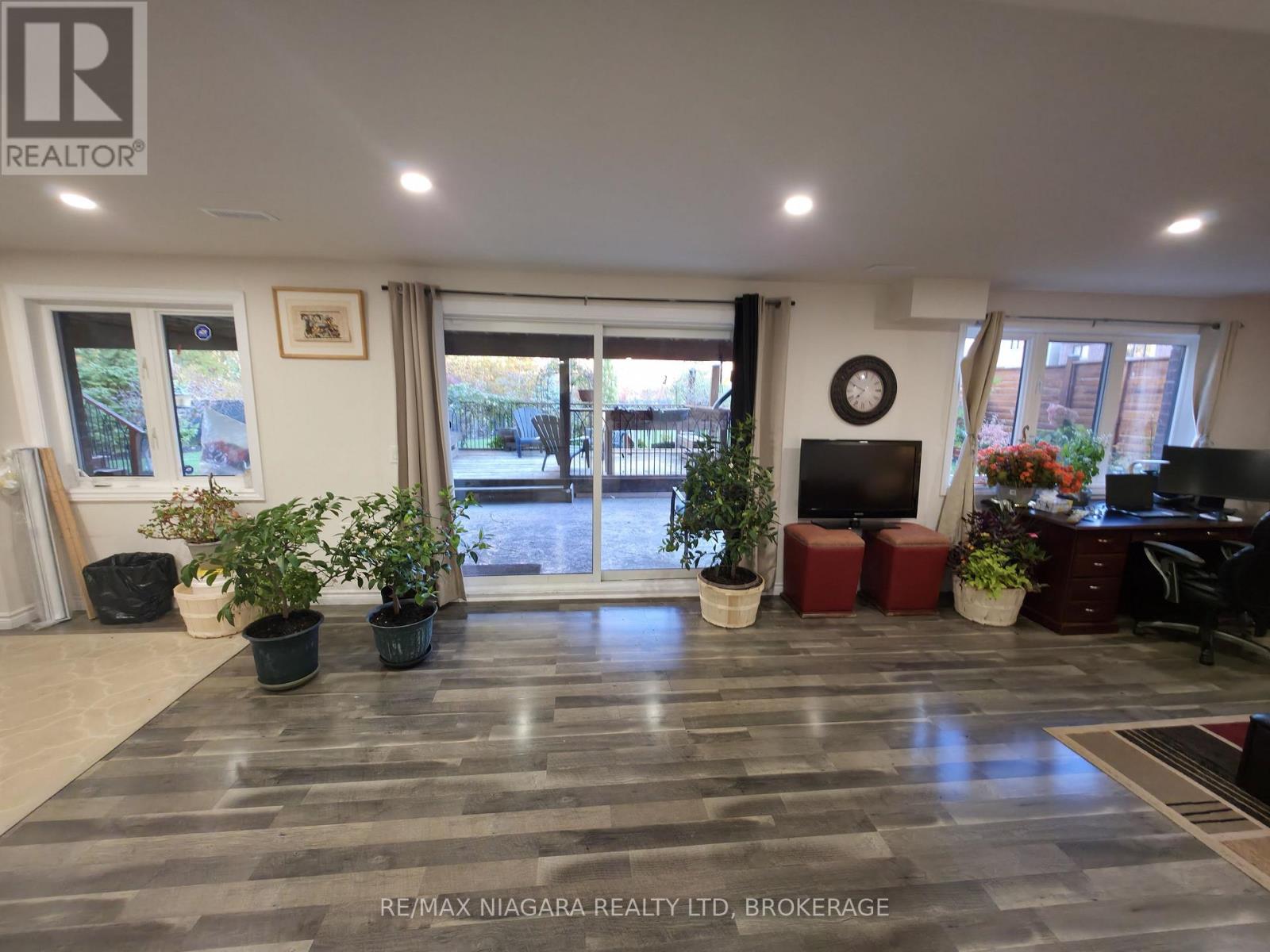 Lower - 7879 Buckeye Crescent, Niagara Falls, Ontario  L2H 0P1 - Photo 8 - X12484273