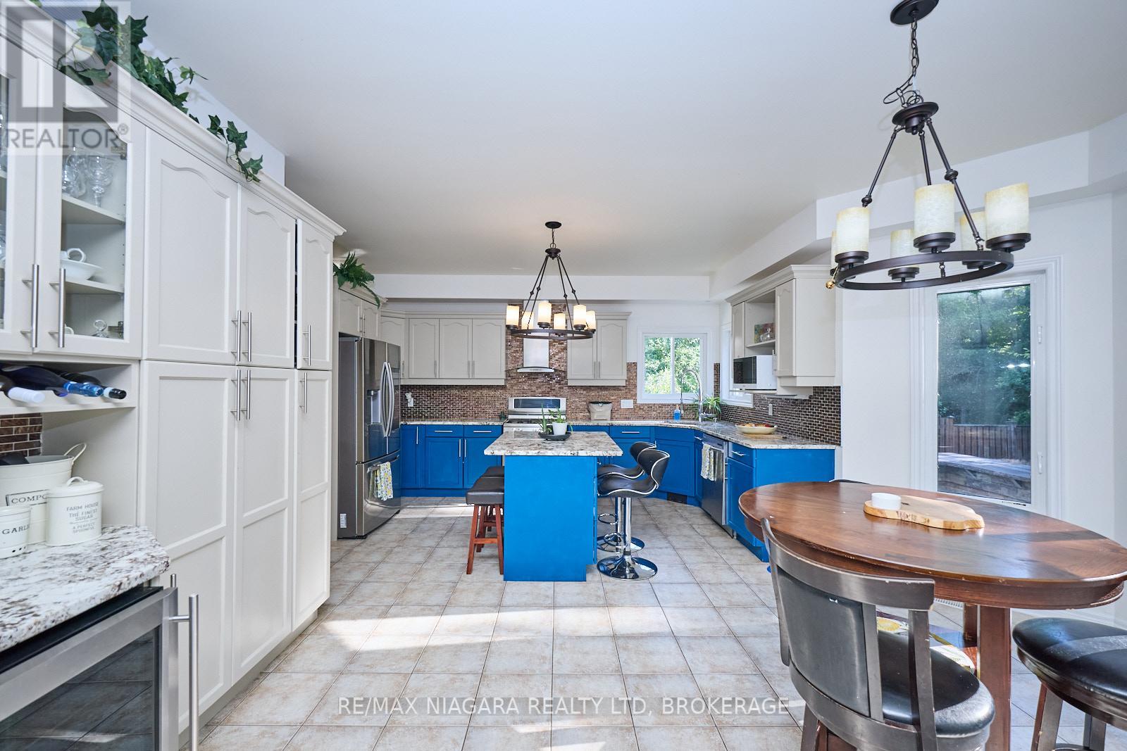 690 Brian Street, Fort Erie, Ontario  L2A 6W2 - Photo 11 - X12485388