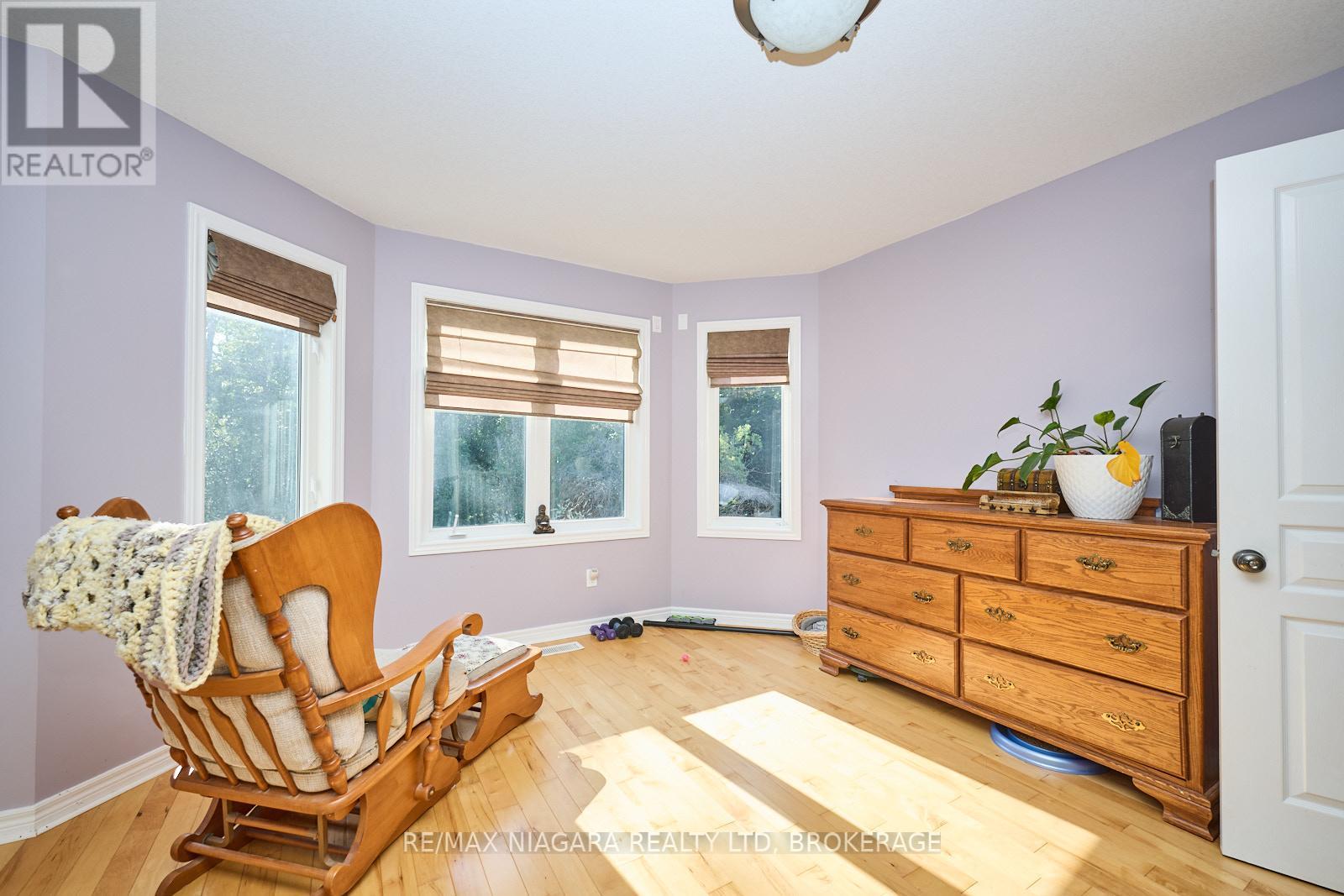 690 Brian Street, Fort Erie, Ontario  L2A 6W2 - Photo 33 - X12485388