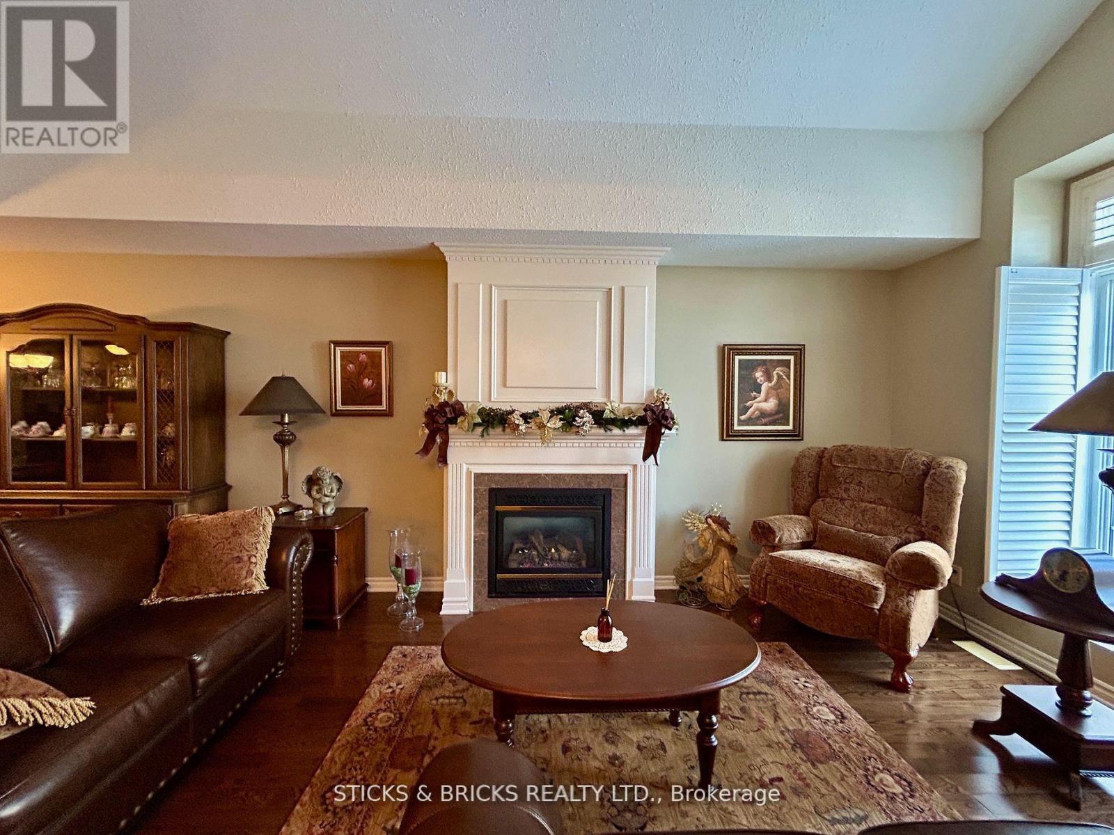 12 - 3241 Montrose Road, Niagara Falls, Ontario  L2H 3L3 - Photo 7 - X12485858