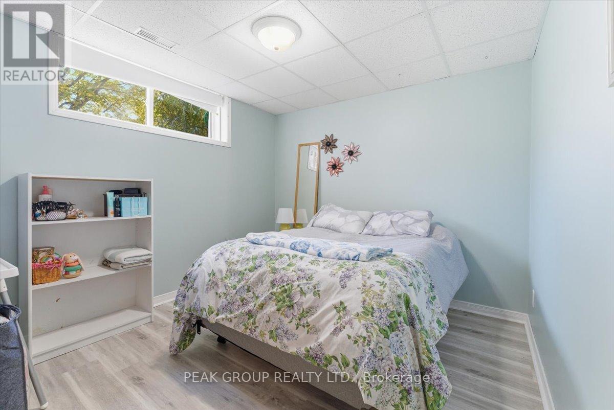 35 Jackson Court E, Welland, Ontario  L3C 7G4 - Photo 14 - X12494226