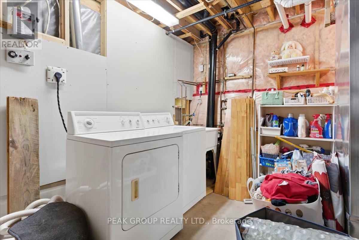 35 Jackson Court E, Welland, Ontario  L3C 7G4 - Photo 18 - X12494226