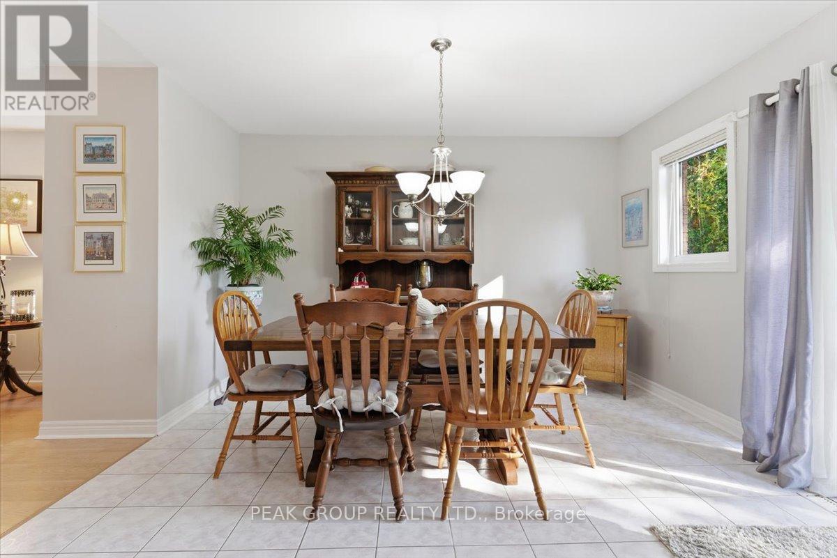 35 Jackson Court E, Welland, Ontario  L3C 7G4 - Photo 8 - X12494226