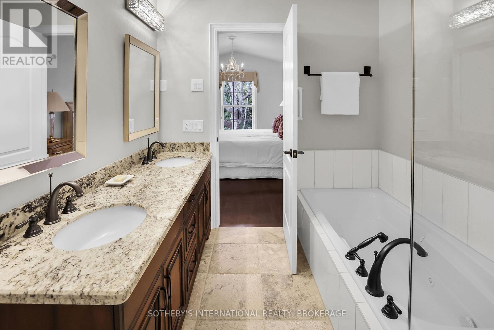 4 - 175 Queen Street N, Niagara-On-The-Lake, Ontario  L0S 1J0 - Photo 23 - X12496288