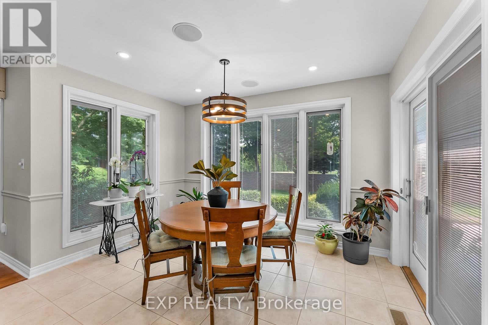 6748 January Drive, Niagara Falls, Ontario  L2J 4J4 - Photo 14 - X12496302