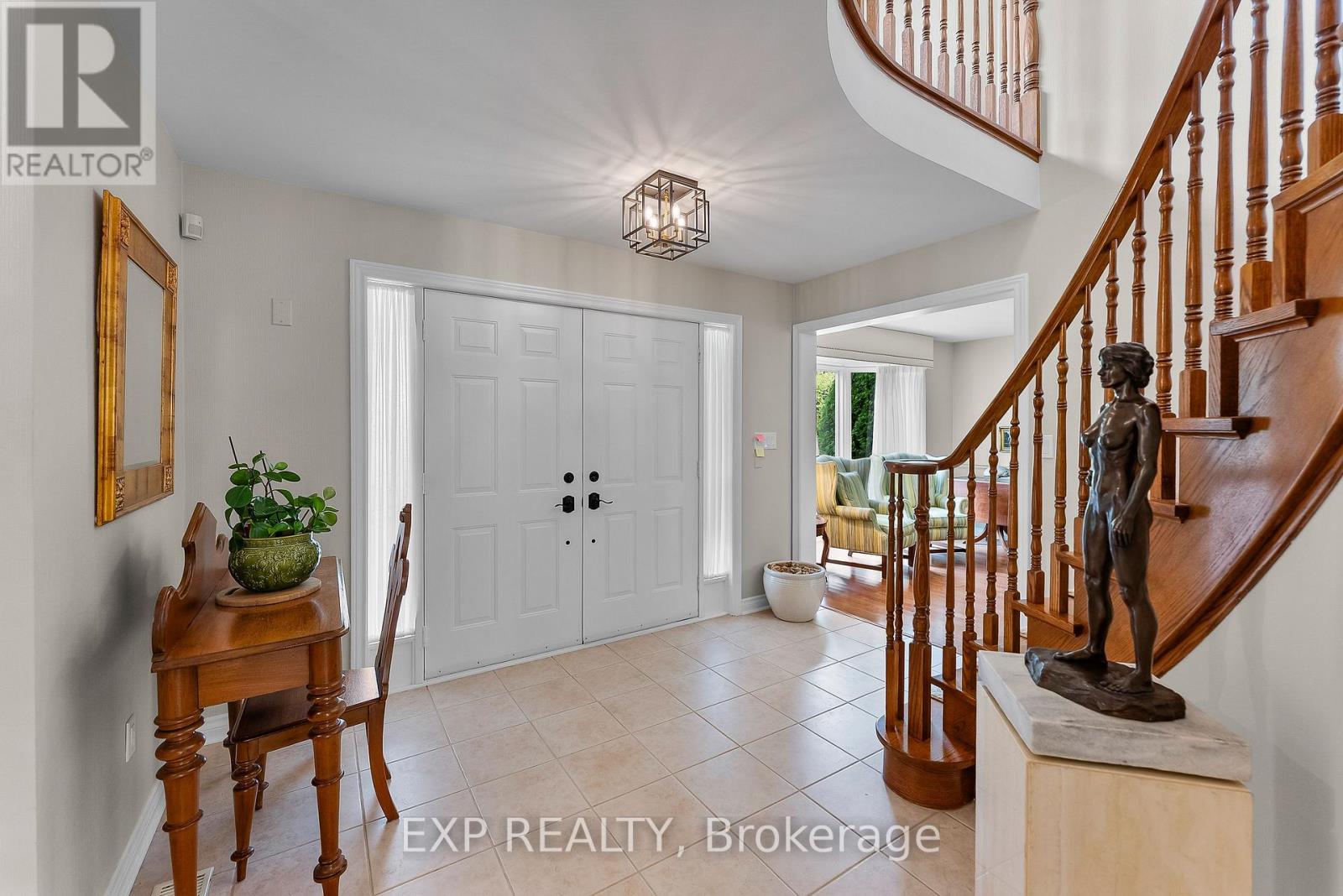 6748 January Drive, Niagara Falls, Ontario  L2J 4J4 - Photo 7 - X12496302