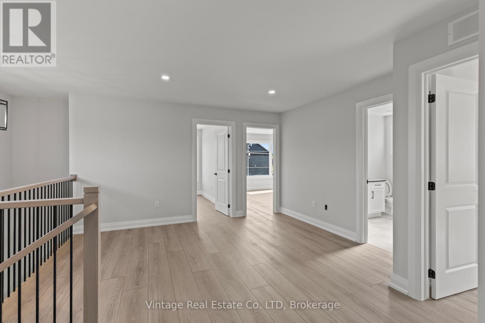 7455 Majestic Trail, Niagara Falls, Ontario  L2H 3V9 - Photo 13 - X12498948