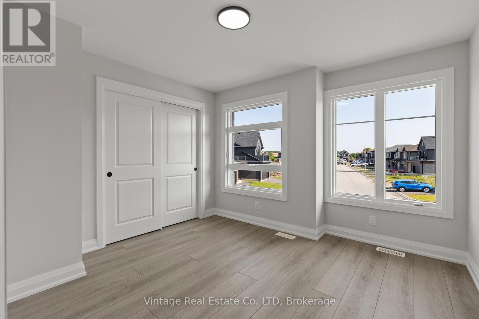 7455 Majestic Trail, Niagara Falls, Ontario  L2H 3V9 - Photo 19 - X12498948