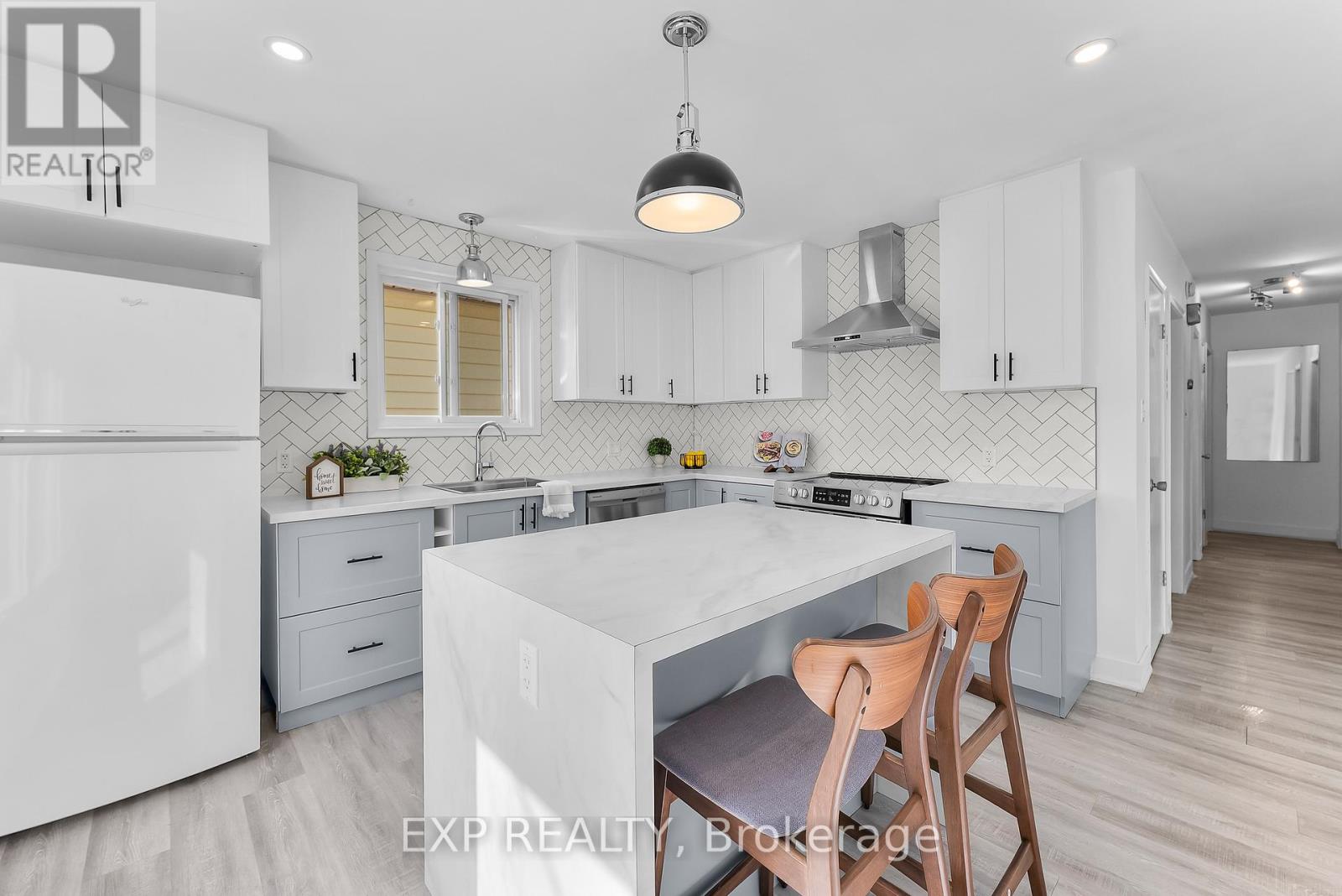 19 Moote Street, St. Catharines, Ontario  L2N 1B3 - Photo 5 - X12505030