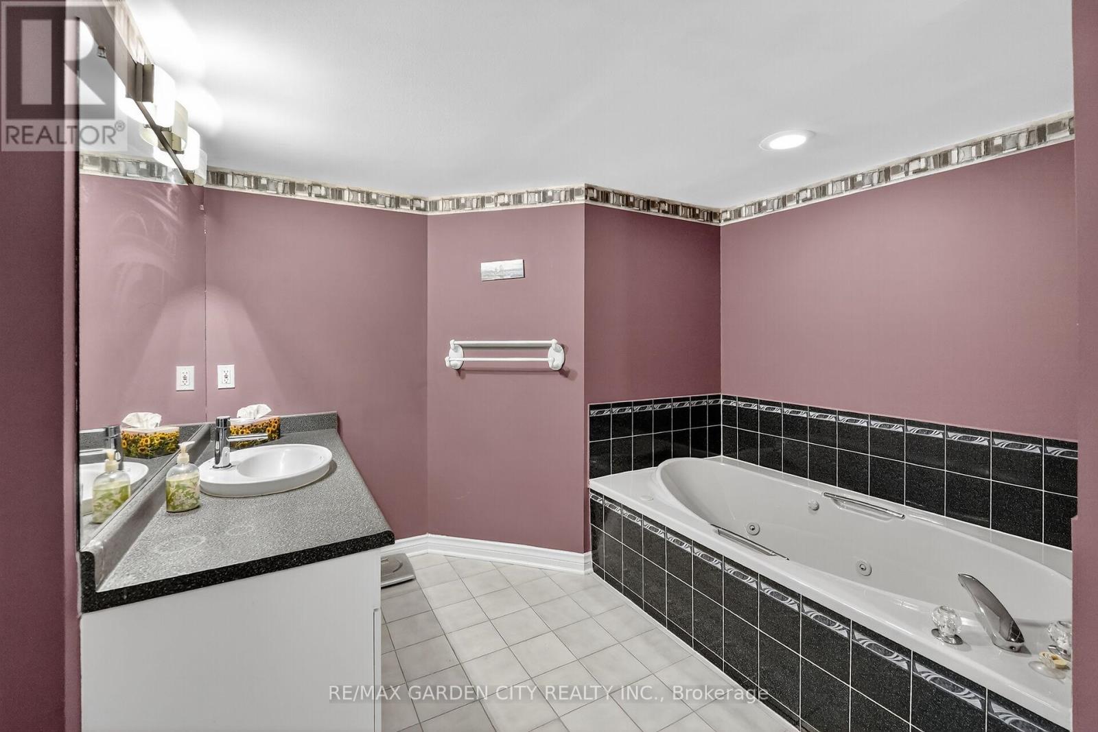 201 - 70 Main Street, St. Catharines, Ontario  L2N 4T9 - Photo 16 - X12505630