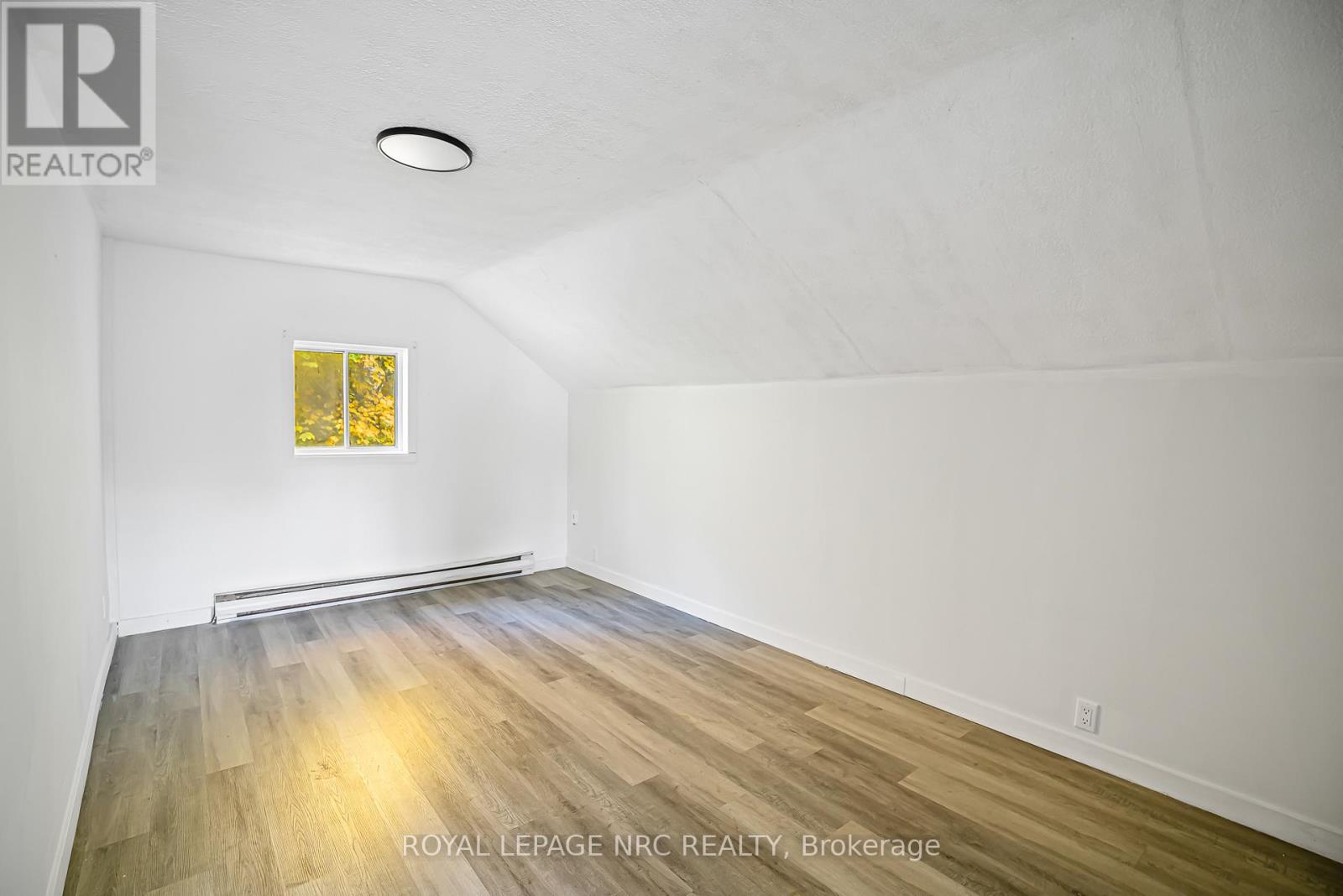 210 Phipps Street, Fort Erie, Ontario  L2A 2V5 - Photo 11 - X12509828