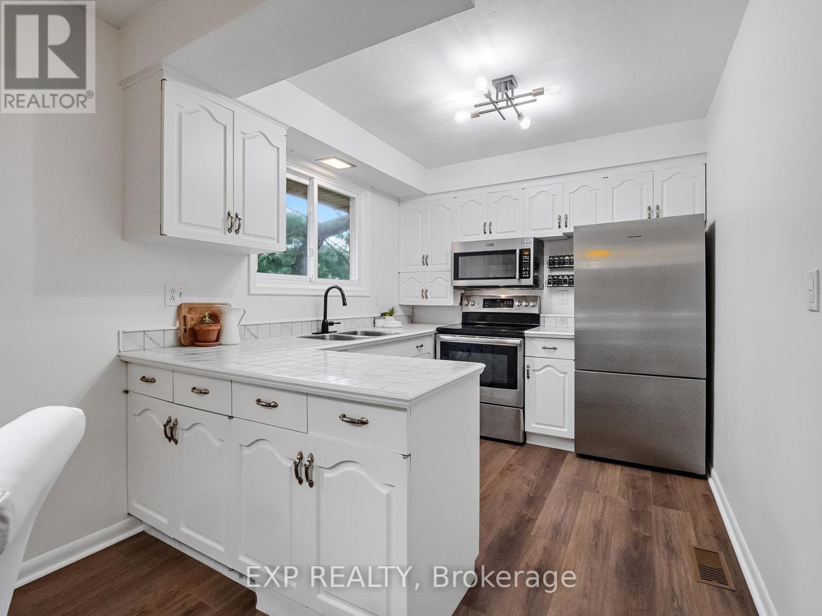 6711 Mcmicking Street, Niagara Falls, Ontario  L2J 1X5 - Photo 10 - X12513518