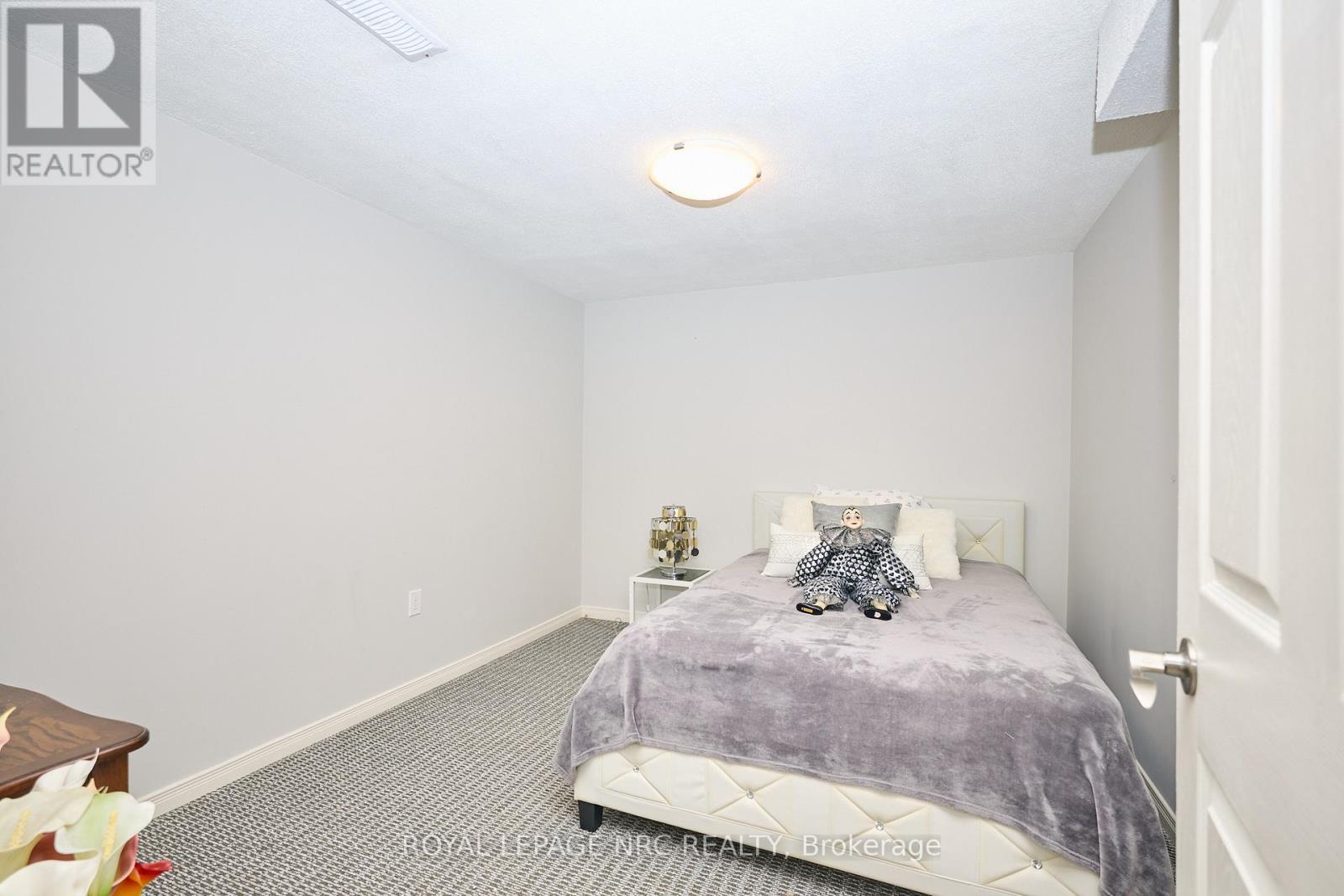 23 - 7470 Monastery Drive, Niagara Falls, Ontario  L2H 3B3 - Photo 43 - X12513608