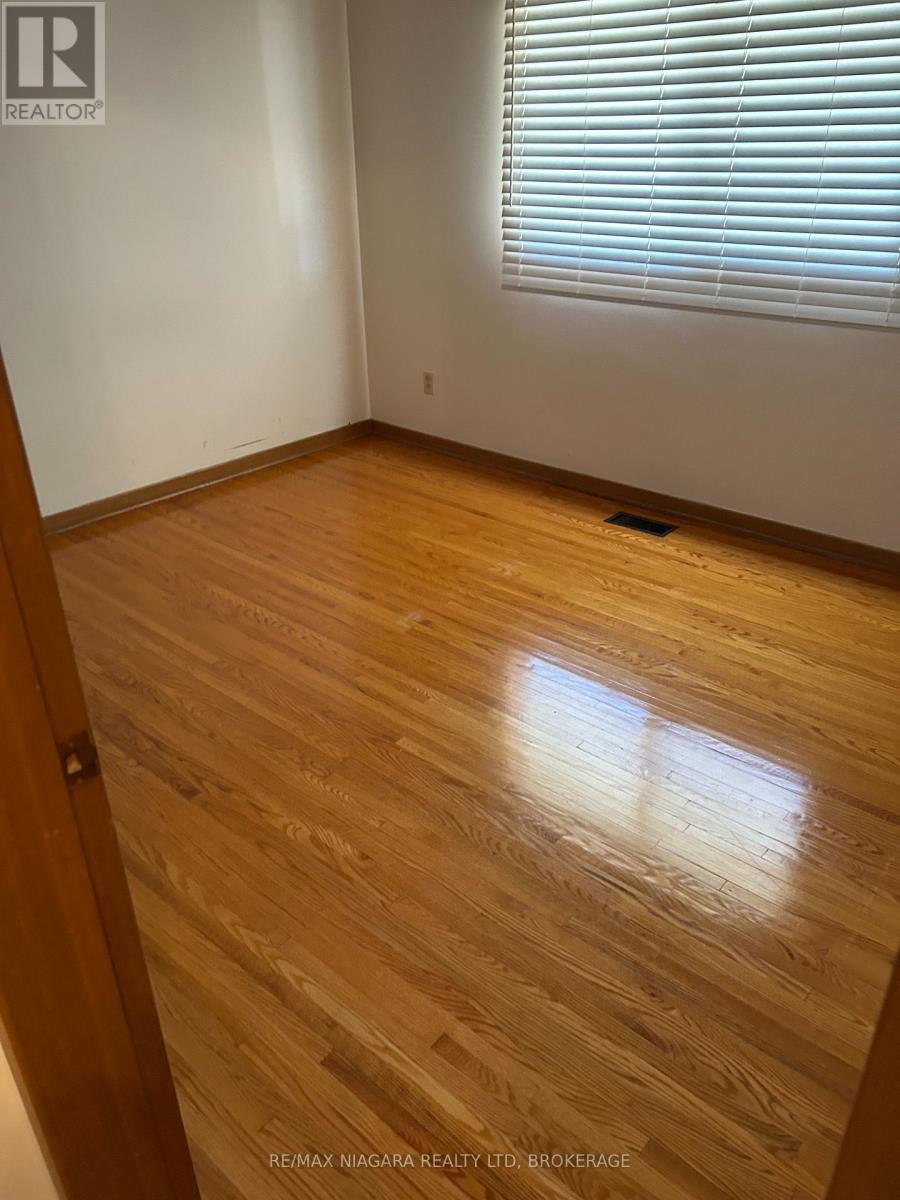 4367 Maplewood Avenue W, Niagara Falls, Ontario  L2E 5T6 - Photo 14 - X12515792