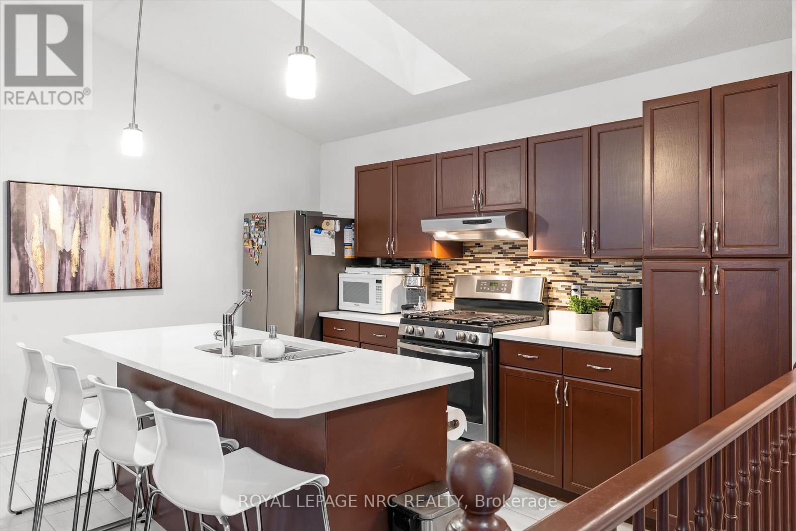 393b Glendale Avenue, St. Catharines, Ontario  L2T 1C5 - Photo 10 - X12518234