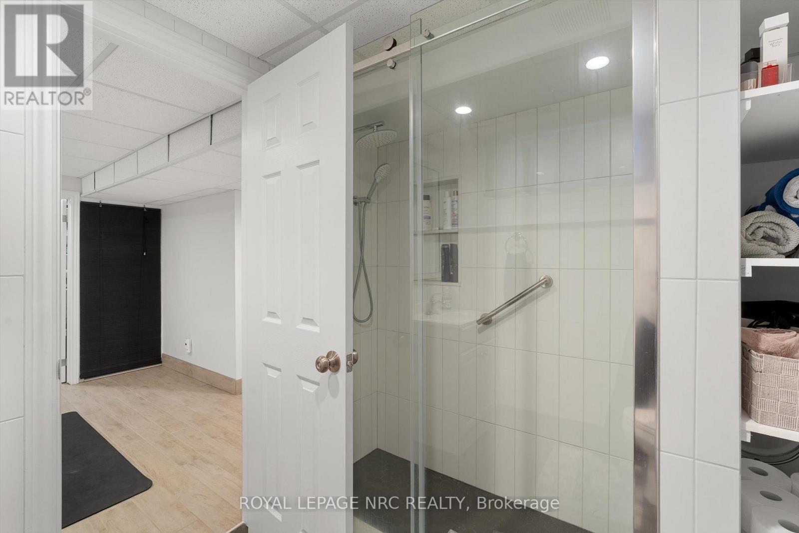 393b Glendale Avenue, St. Catharines, Ontario  L2T 1C5 - Photo 28 - X12518234