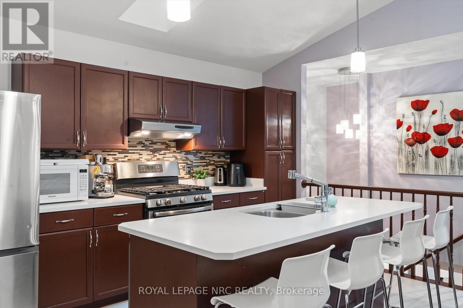 393b Glendale Avenue, St. Catharines, Ontario  L2T 1C5 - Photo 7 - X12518234