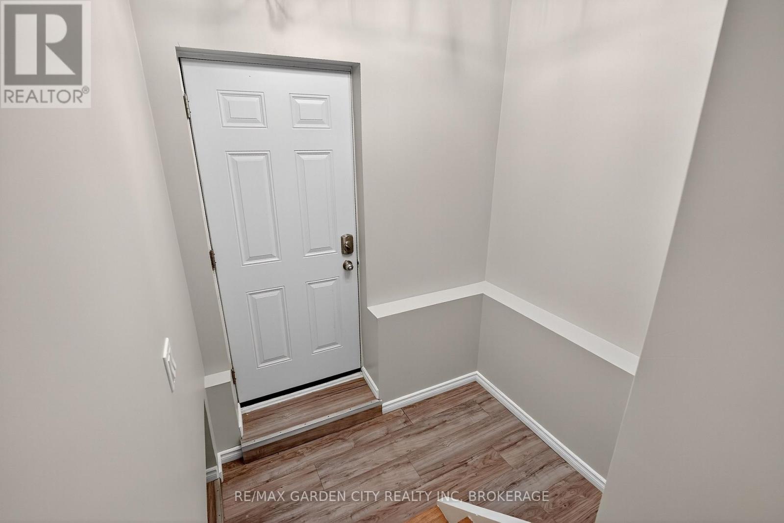 210 Wright Street, Welland, Ontario  L3B 2K3 - Photo 17 - X12520402