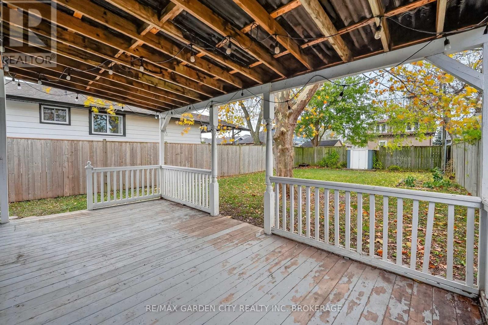 210 Wright Street, Welland, Ontario  L3B 2K3 - Photo 24 - X12520402