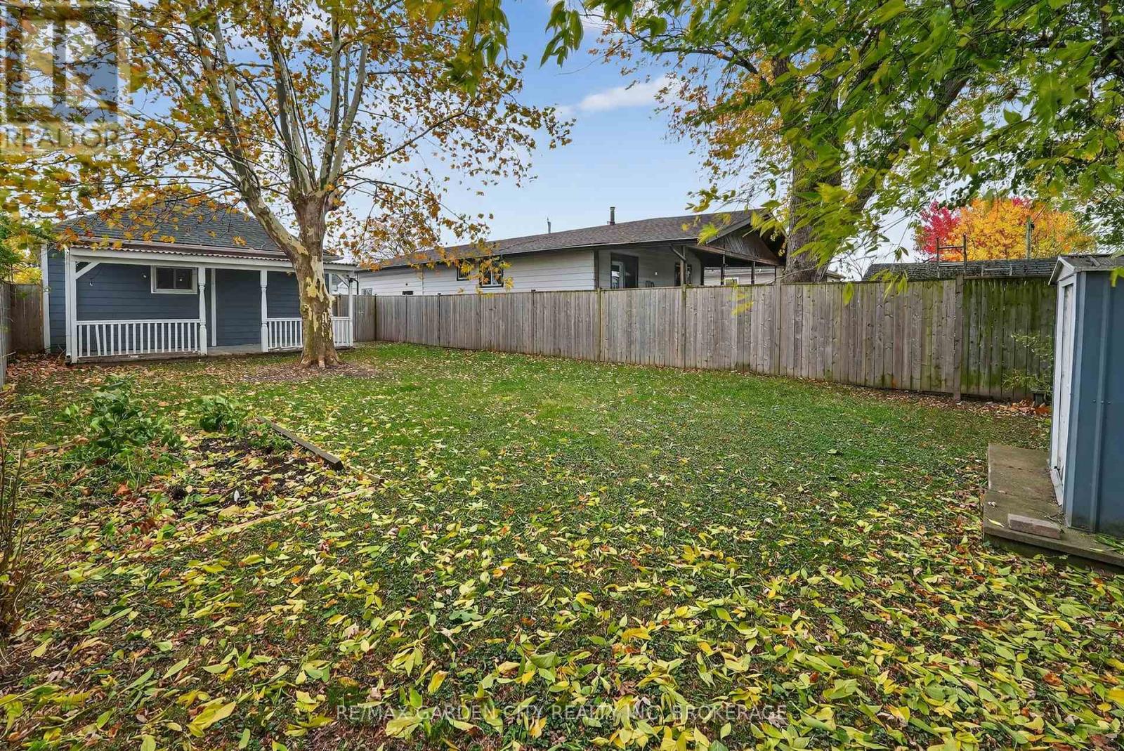 210 Wright Street, Welland, Ontario  L3B 2K3 - Photo 25 - X12520402