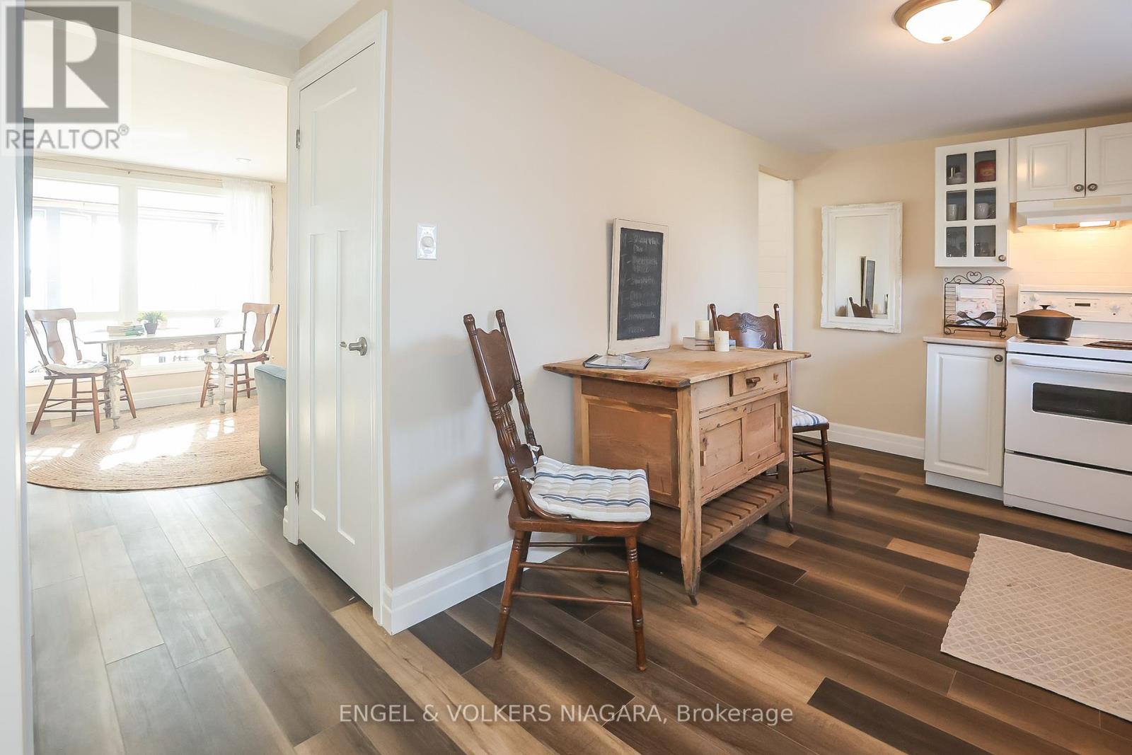 41 Andrew Crescent, Goderich, Ontario  N7A 3X8 - Photo 4 - X12520406