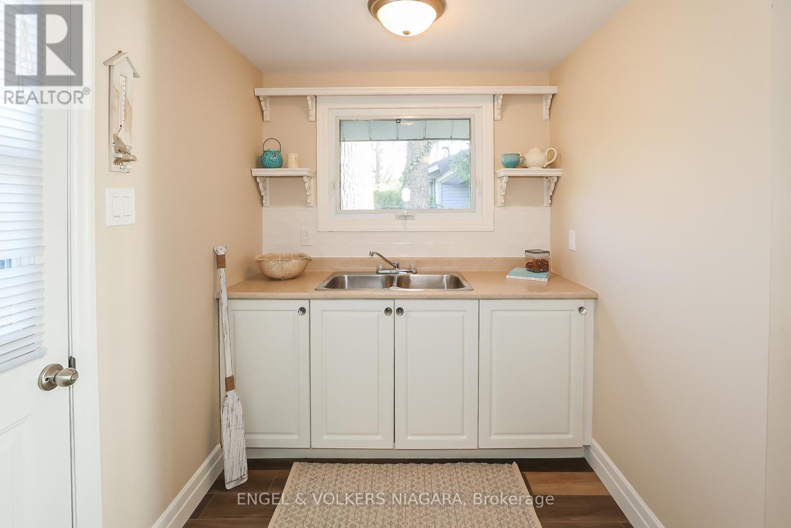 41 Andrew Crescent, Goderich, Ontario  N7A 3X8 - Photo 9 - X12520406