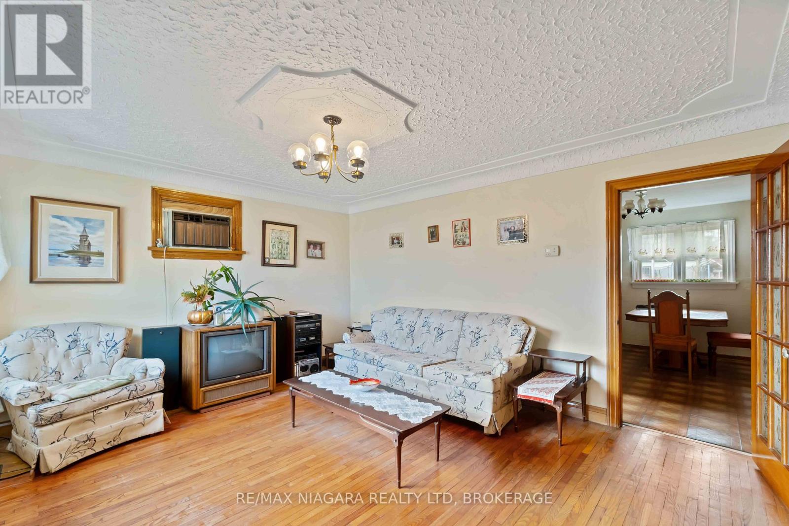 506 Harriet Street, Welland, Ontario  L3B 2J1 - Photo 7 - X12520424