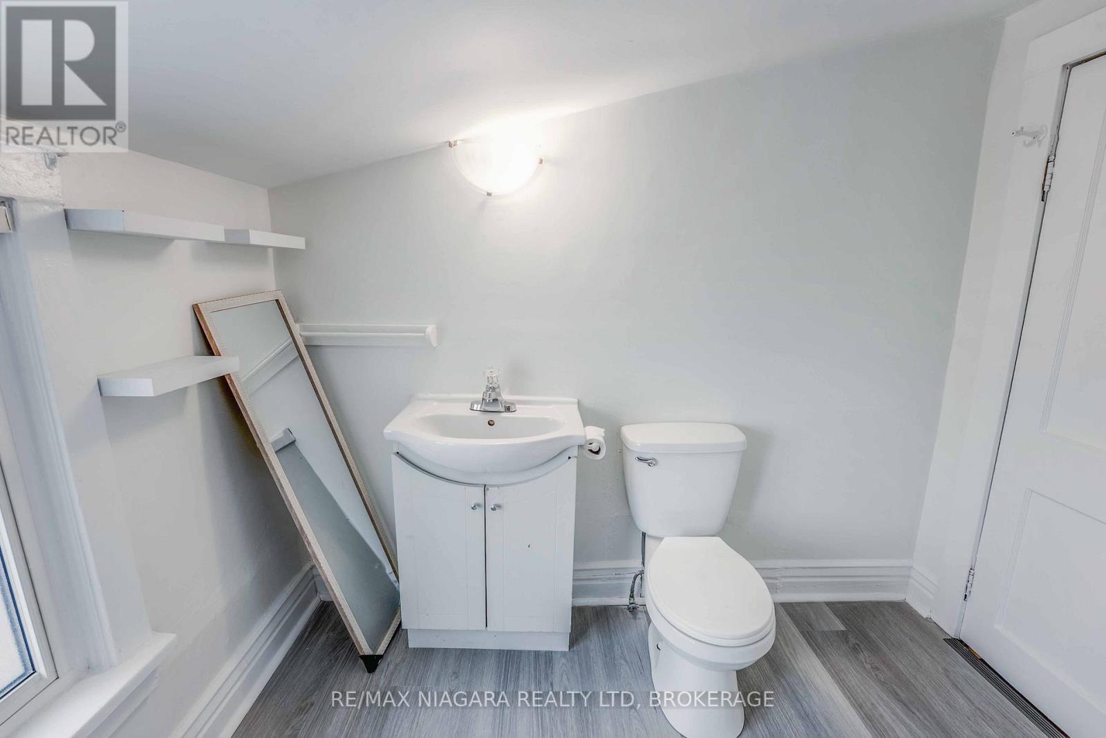 39 Carleton Street N, Thorold, Ontario  L2V 2A6 - Photo 25 - X12521316