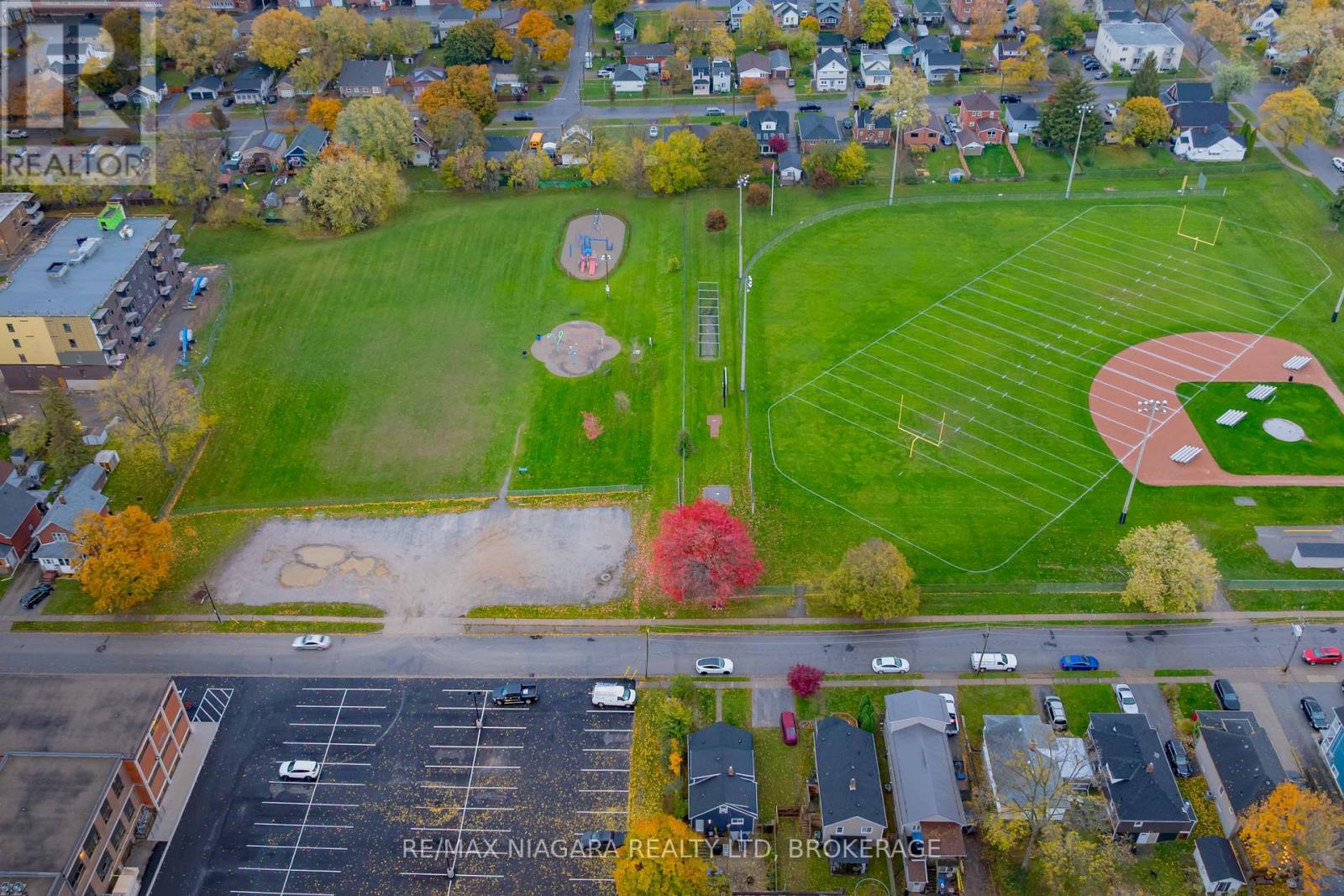 Upper - 39 Carleton Street N, Thorold, Ontario  L2V 2A6 - Photo 27 - X12521320