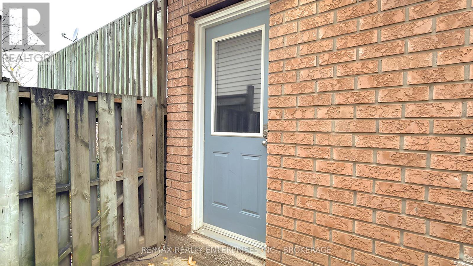 22 Ravine Road, St. Catharines, Ontario  L2P 3A7 - Photo 15 - X12524210