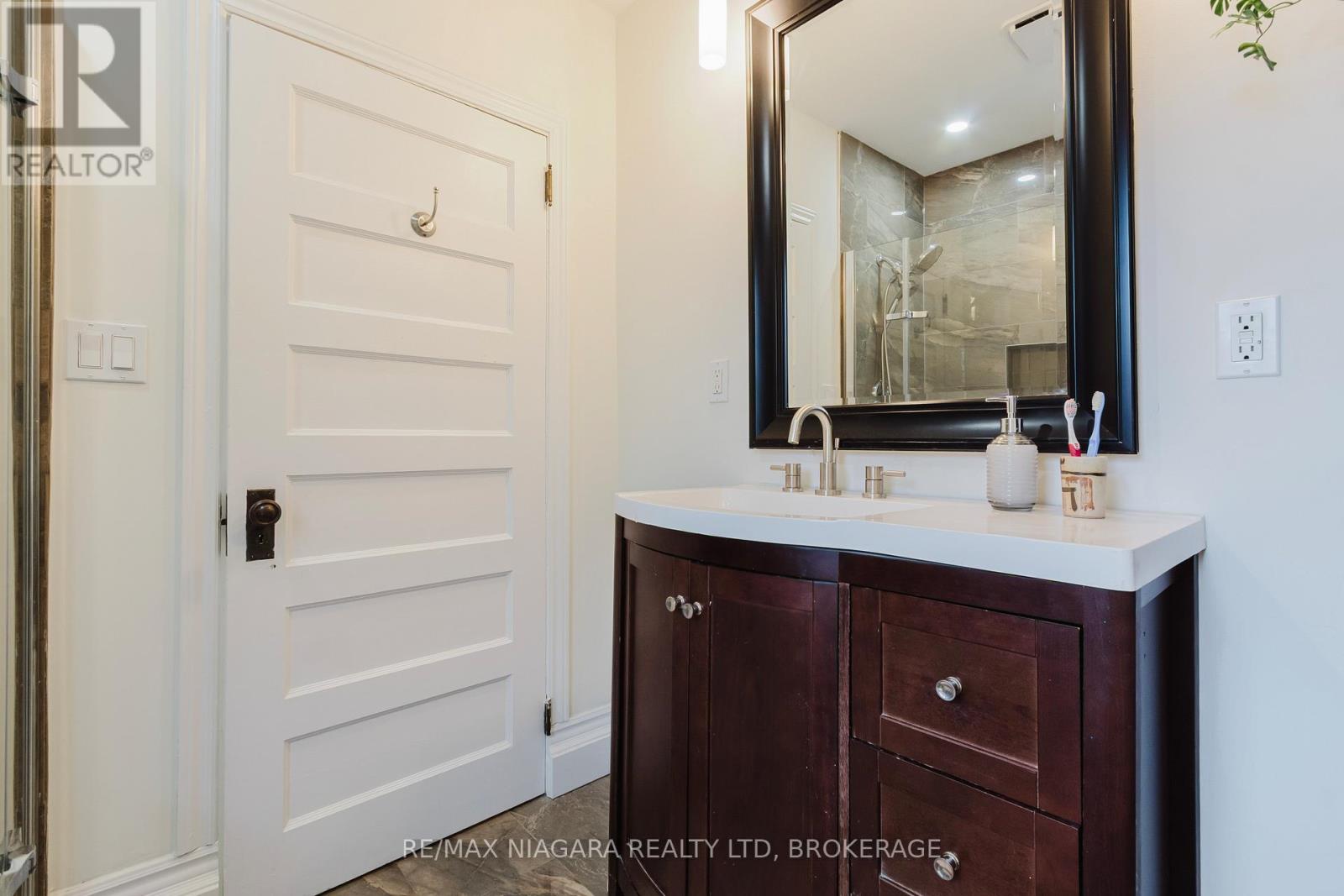 4765 Second Avenue, Niagara Falls, Ontario  L2E 4H7 - Photo 24 - X12525104