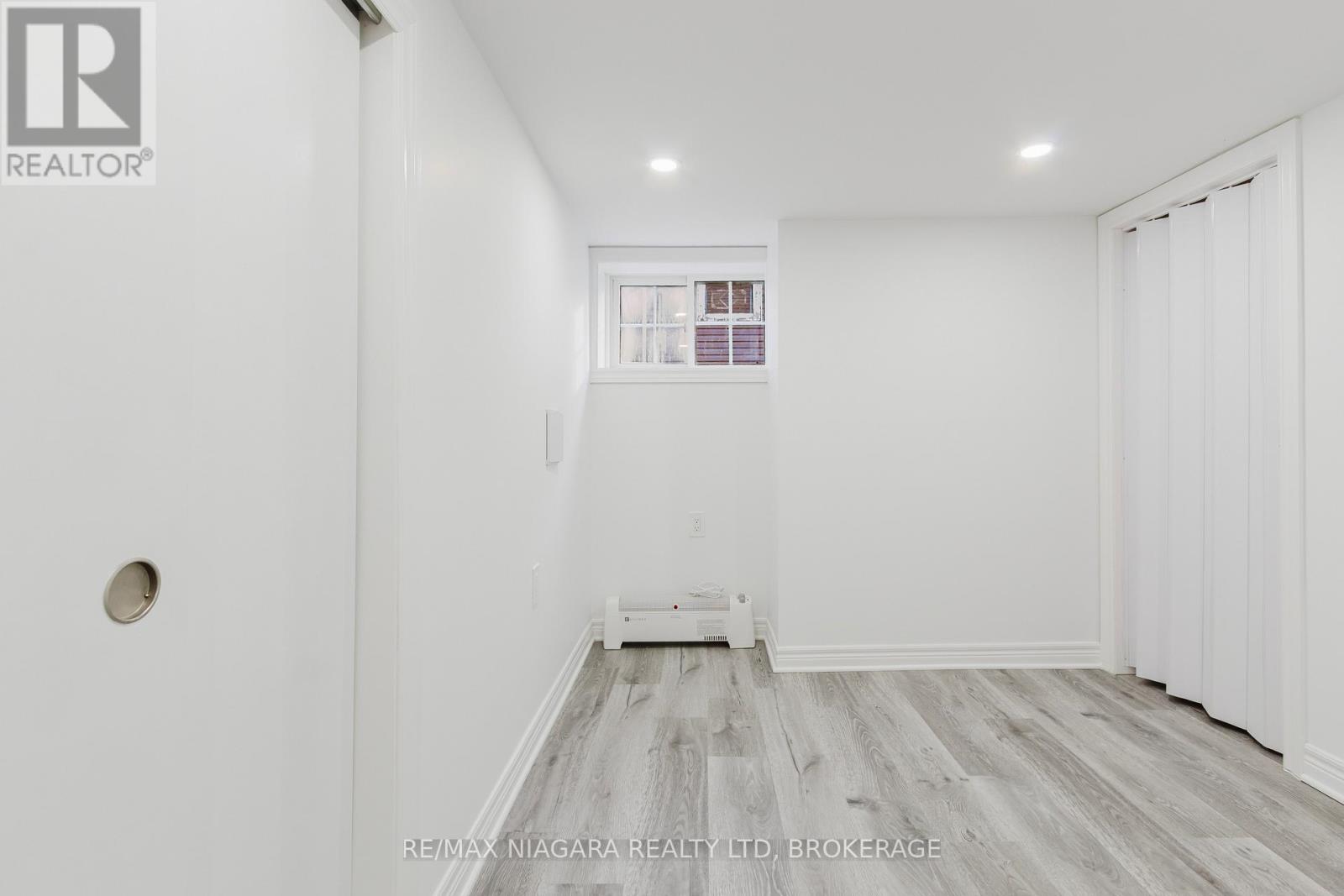 4765 Second Avenue, Niagara Falls, Ontario  L2E 4H7 - Photo 36 - X12525104