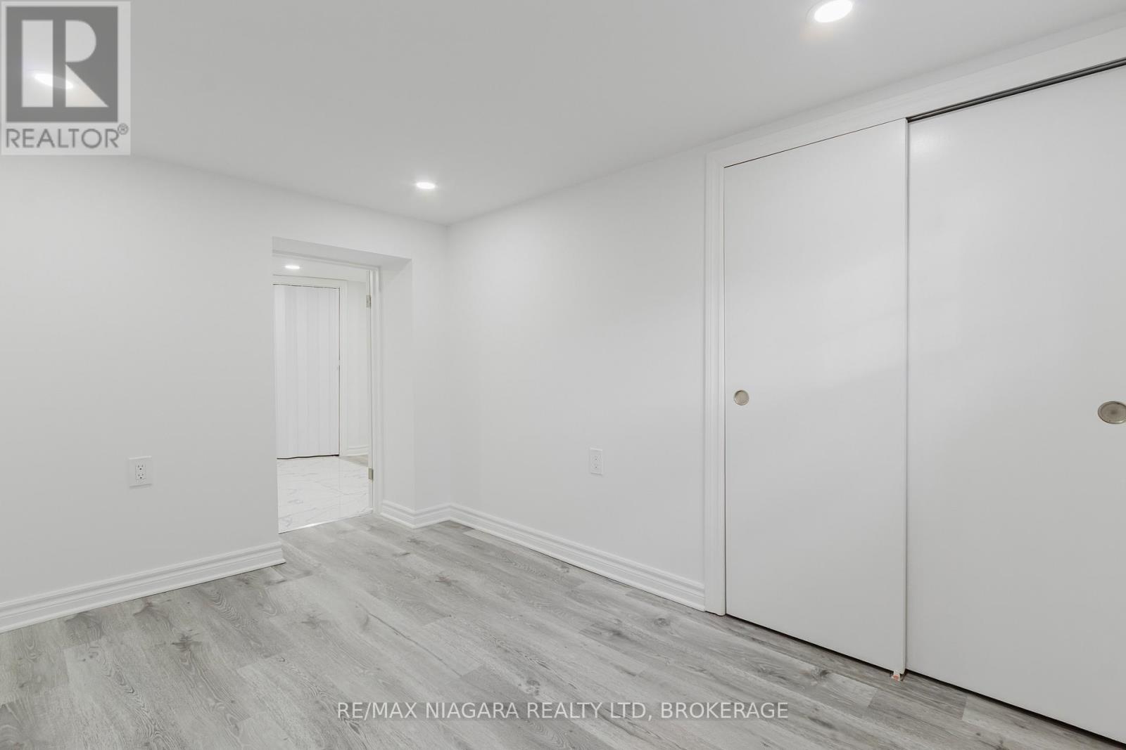 4765 Second Avenue, Niagara Falls, Ontario  L2E 4H7 - Photo 42 - X12525104