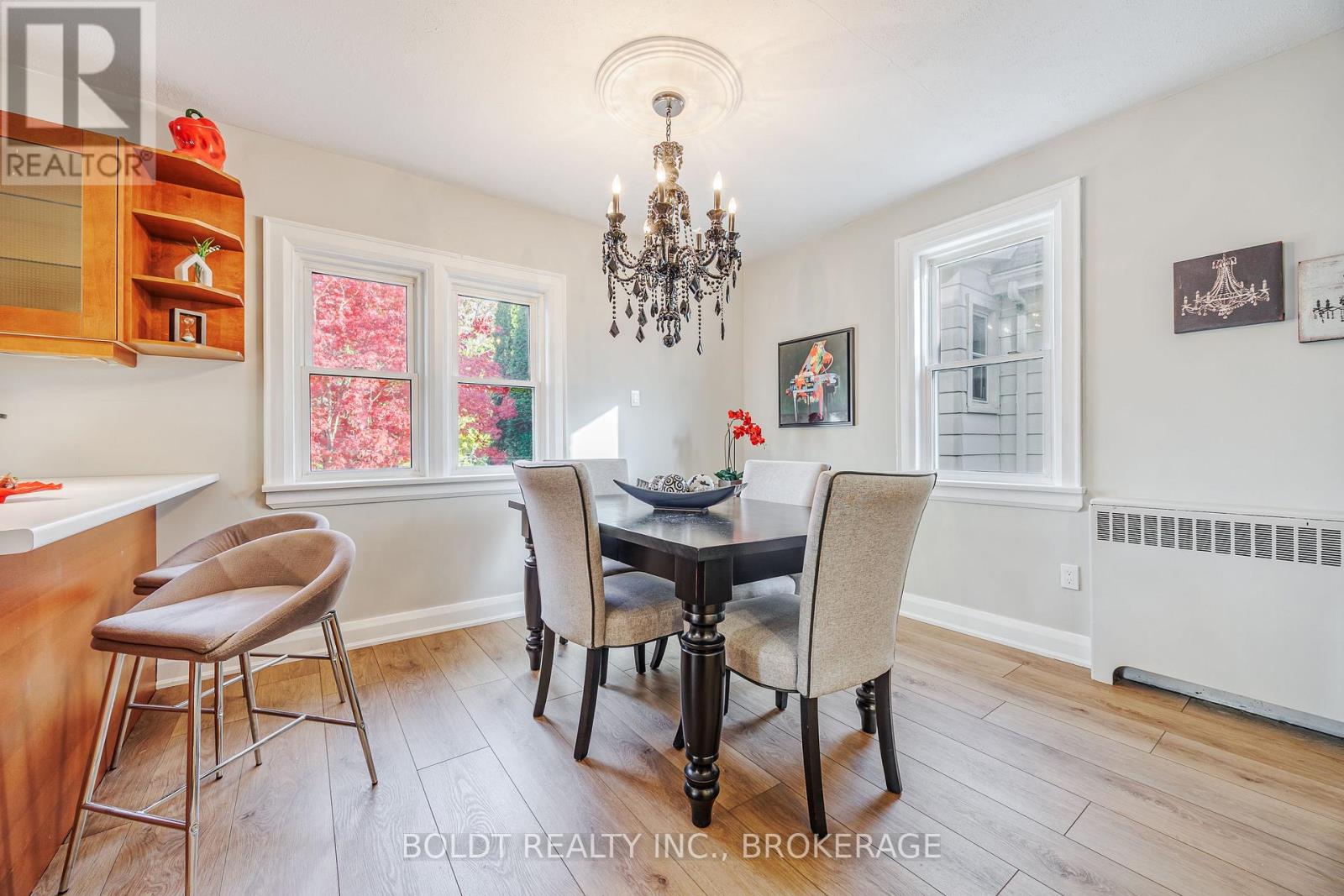 6351 Leeming Street, Niagara Falls, Ontario  L2G 1K3 - Photo 7 - X12528556