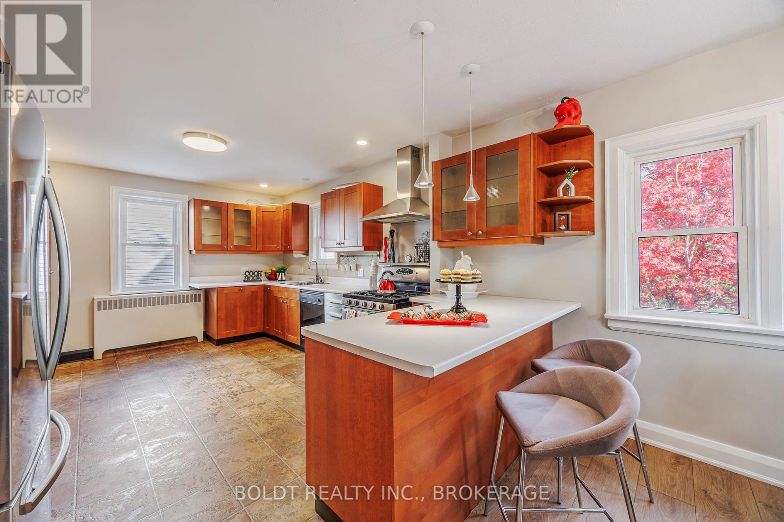 6351 Leeming Street, Niagara Falls, Ontario  L2G 1K3 - Photo 8 - X12528556