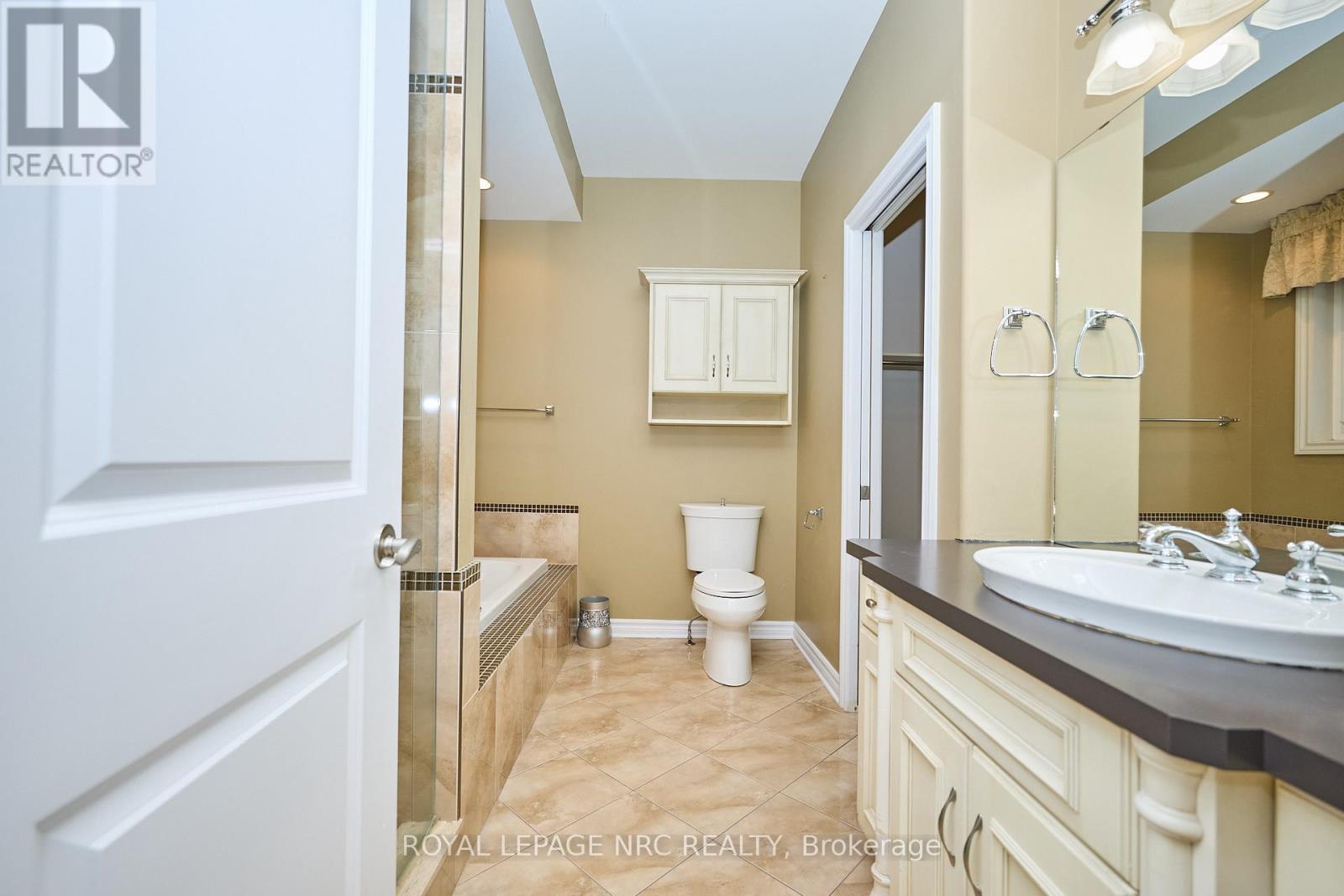 45 Timber Creek Crescent, Pelham, Ontario  L3E 0P3 - Photo 35 - X12538118