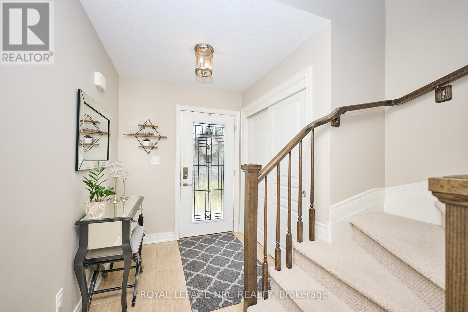 118 Roselawn Crescent, Welland, Ontario  L3C 0C4 - Photo 11 - X12538128