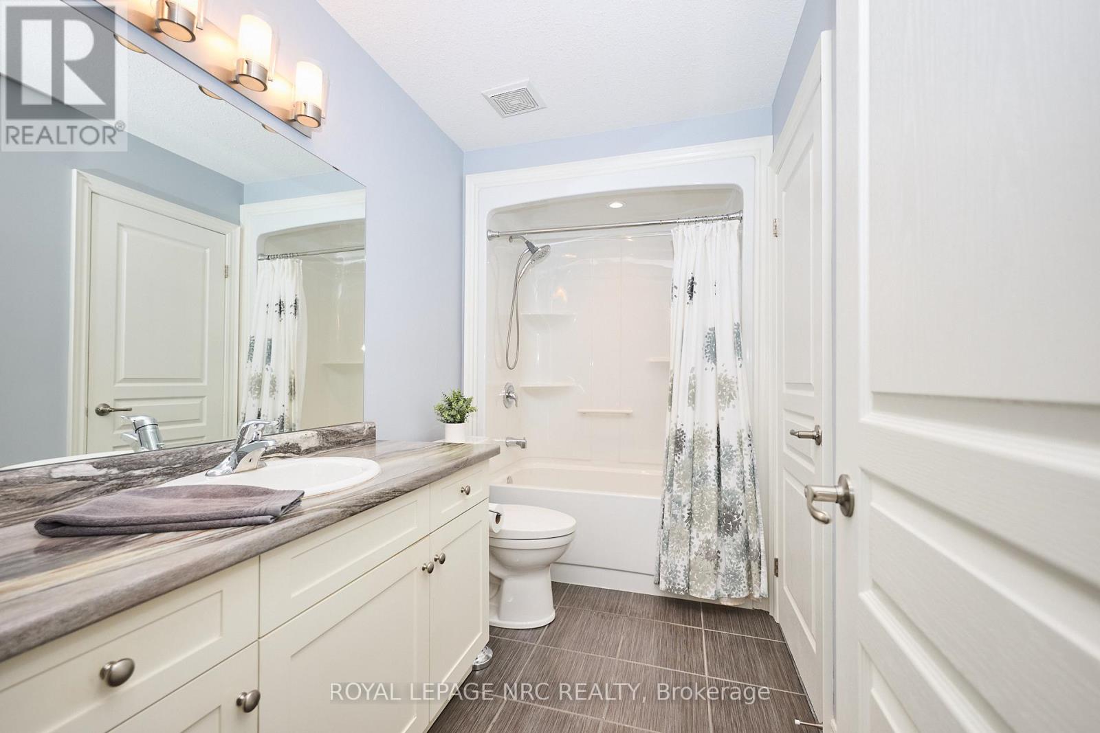 118 Roselawn Crescent, Welland, Ontario  L3C 0C4 - Photo 28 - X12538128