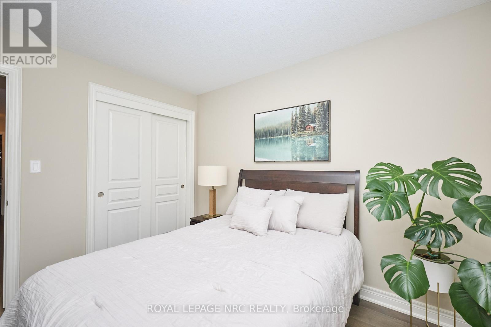 118 Roselawn Crescent, Welland, Ontario  L3C 0C4 - Photo 34 - X12538128