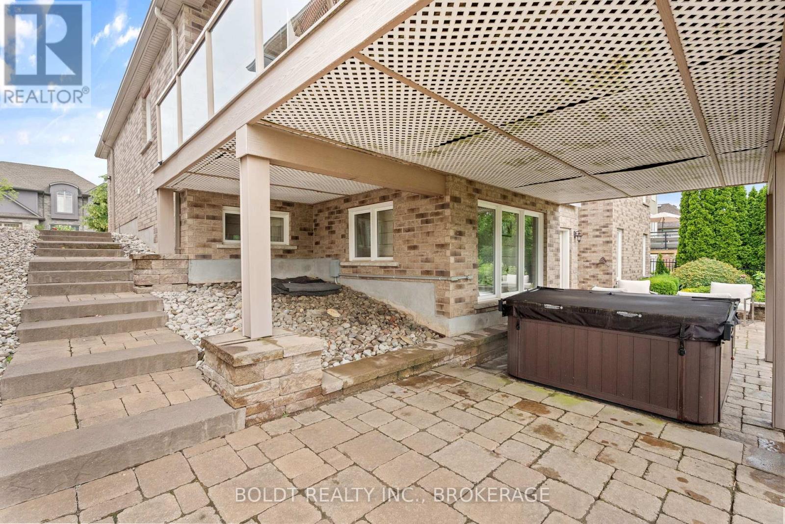 19 Red Haven Drive, Niagara-On-The-Lake, Ontario  L0S 1J0 - Photo 38 - X12549076