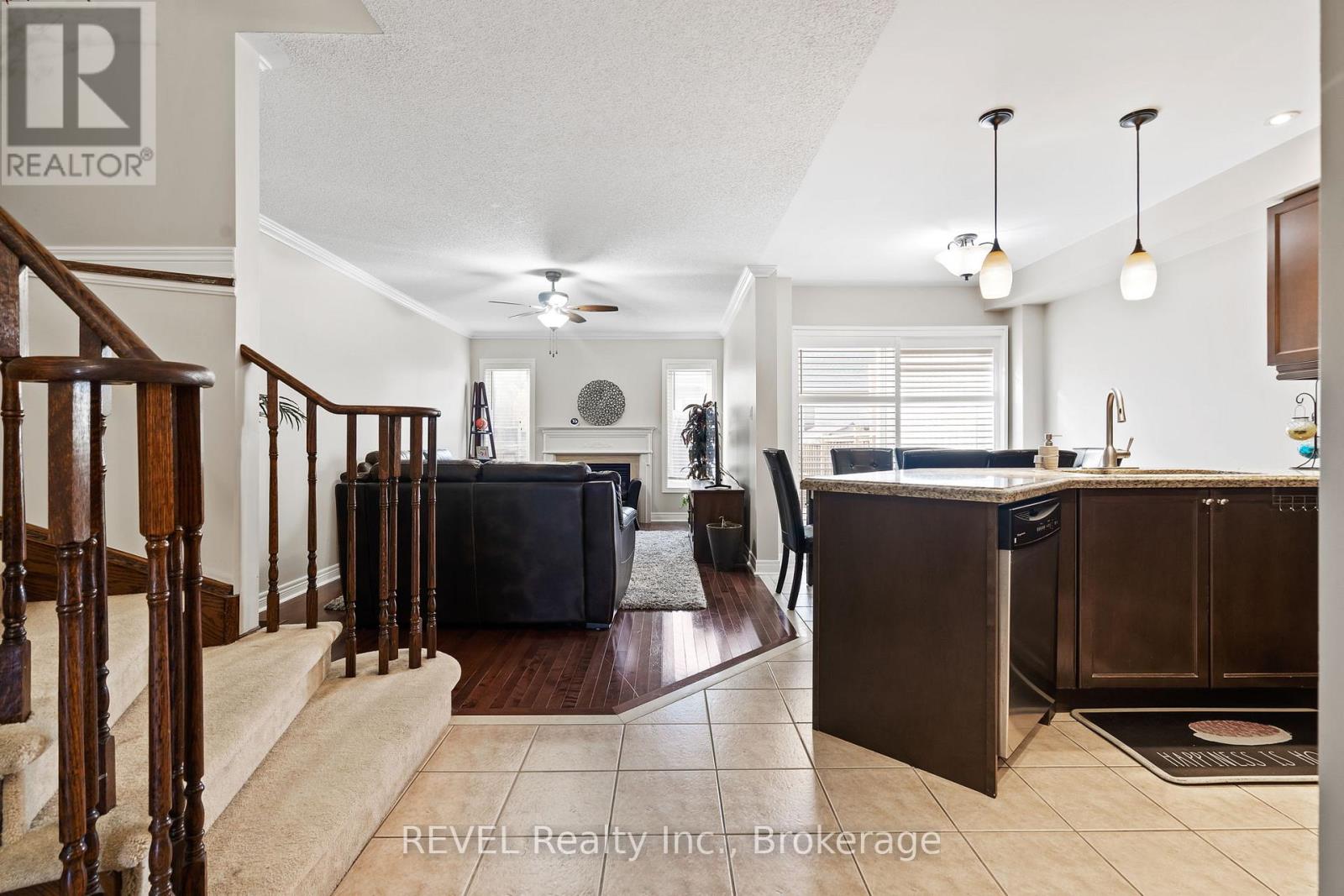 25 Colonel Lyall Street, St. Catharines, Ontario  L2P 0B3 - Photo 6 - X12549150