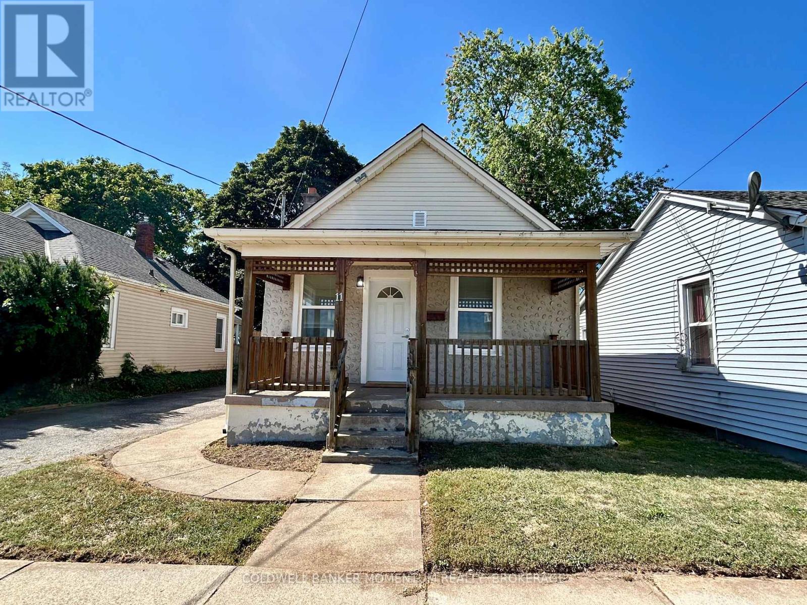 11 GREENLAW PLACE, St. Catharines, Ontario