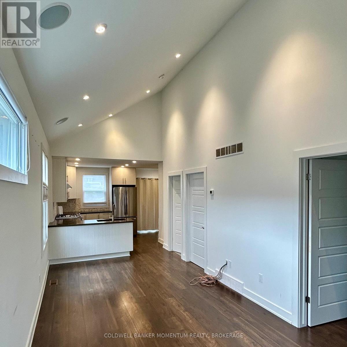 11 Greenlaw Place, St. Catharines, Ontario  L2R 4S5 - Photo 11 - X12549200