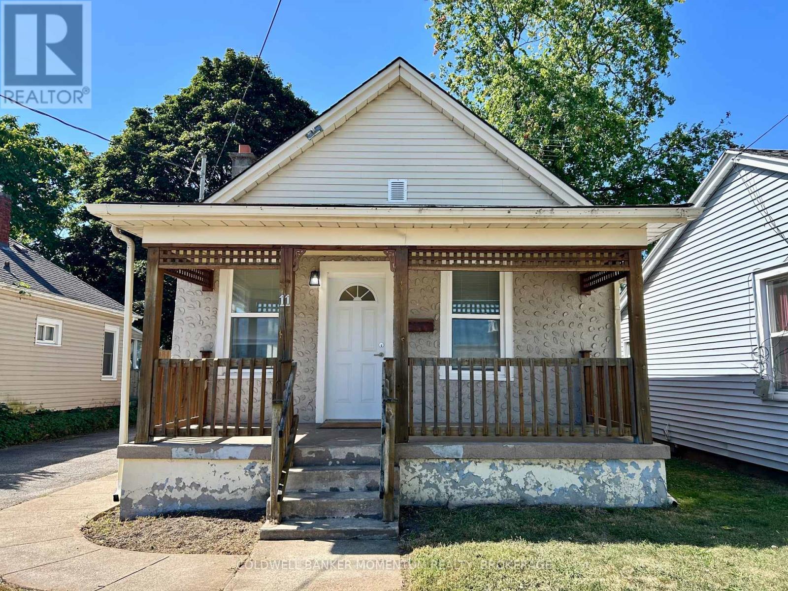 11 Greenlaw Place, St. Catharines, Ontario  L2R 4S5 - Photo 3 - X12549200